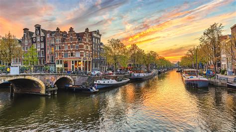 amsterdam country|Where is Amsterdam and why you should visit it.